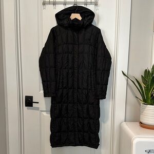 The North Face Long Black Hooded Puffer Coat - Size XS